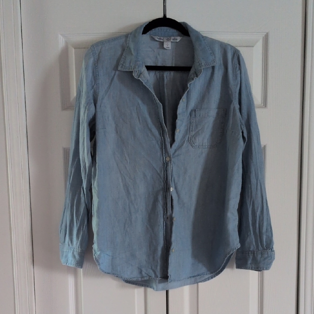 Old Navy Classic Light Blue Shirt